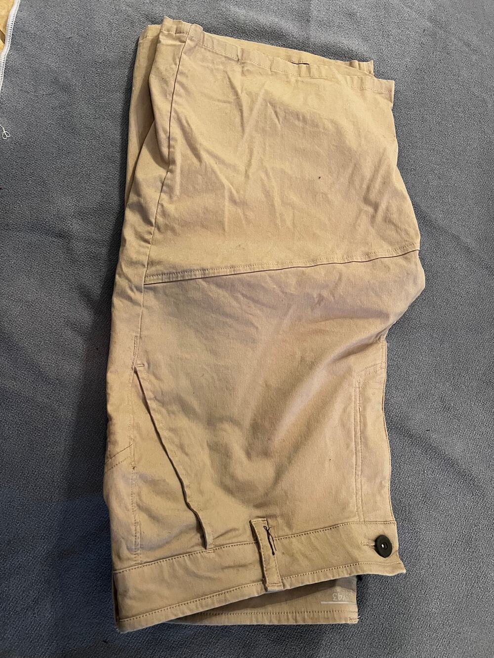 Mountain Hardwear Shorts 33
